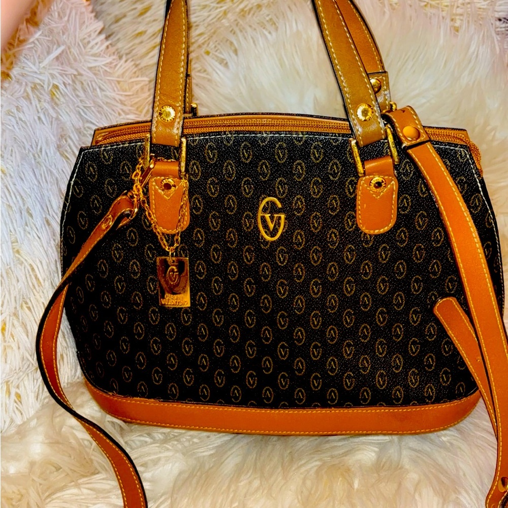 Authentic GIANNI VALENTINO 2WAY DOME BAG!